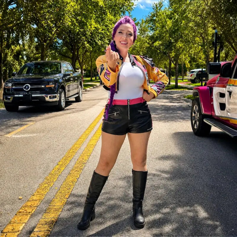 Pop star style teen party entertainer with purple braids posing on a Miami street, K-pop inspired party animation for tweens and teens.
Por qué funciona